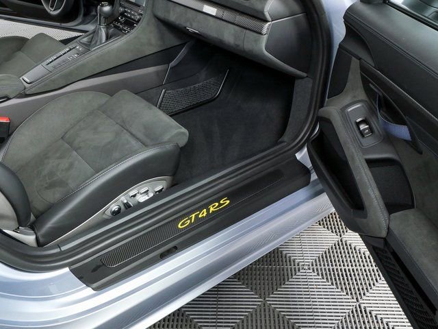 Certified 2023 Porsche 718 Cayman GT4 RS RWD image 22