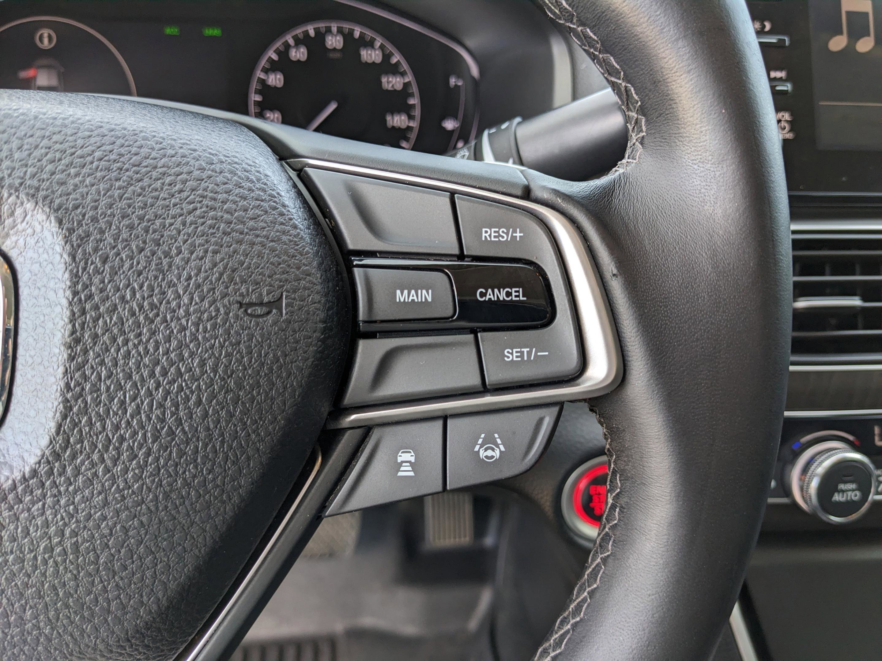 Used 2018 Honda Accord EX-L image 30