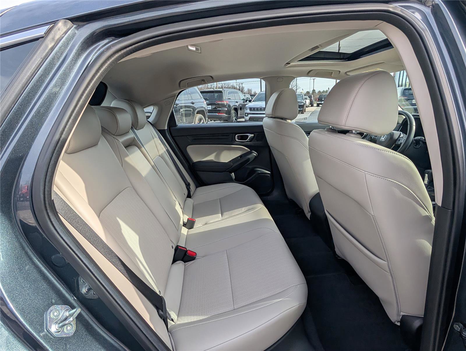 Used 2023 Honda Civic EX-L image 11