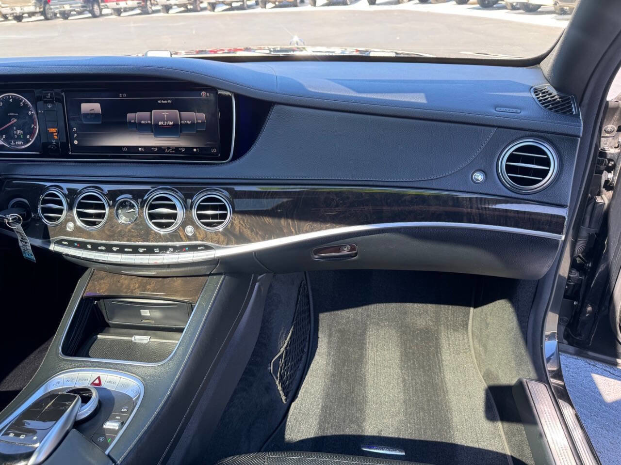 Used 2015 Mercedes-Benz S 550 Sedan image 28