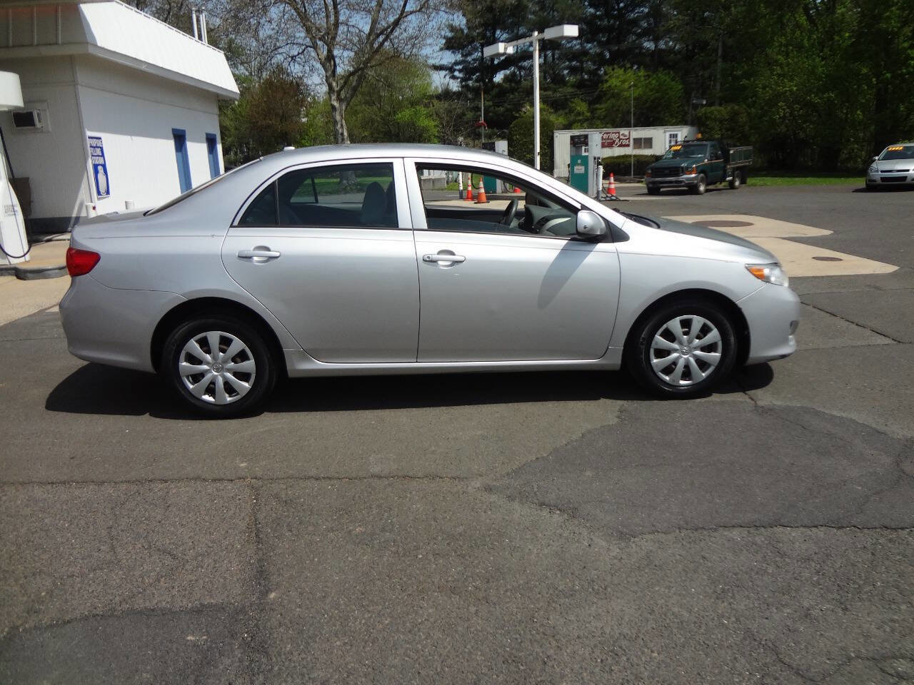 Used 2009 Toyota Corolla LE FWD image 5
