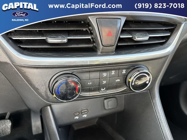 Used 2024 Buick Encore GX Preferred image 30