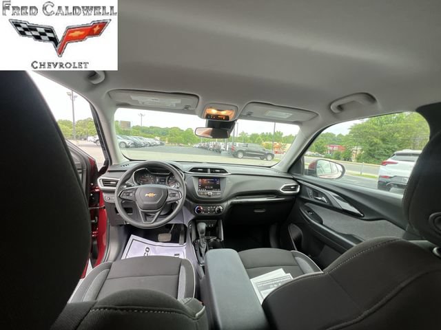 Used 2023 Chevrolet TrailBlazer LT FWD image 25