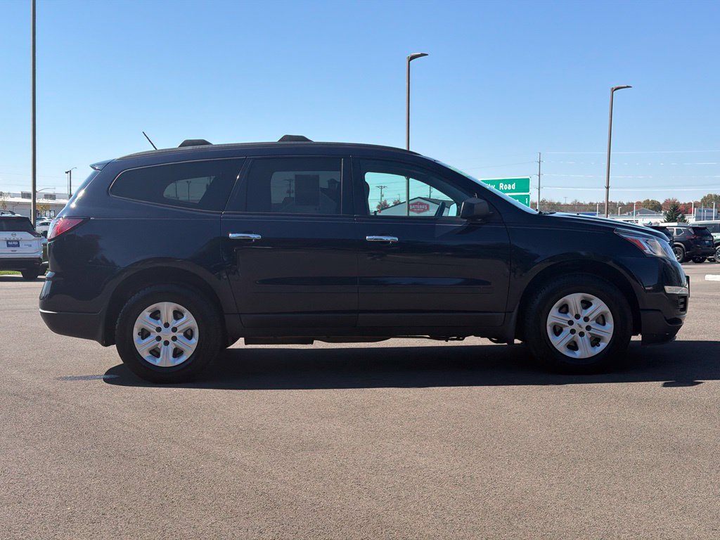 Used 2015 Chevrolet Traverse LS FWD image 6