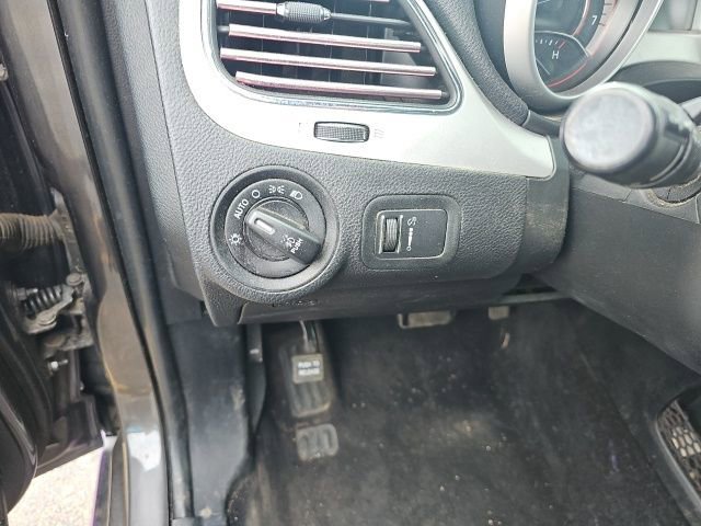 Used 2018 Dodge Journey SXT image 17