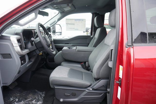 New 2026 Ford F250 XLT w/ FX4 Off-Road Package image 2