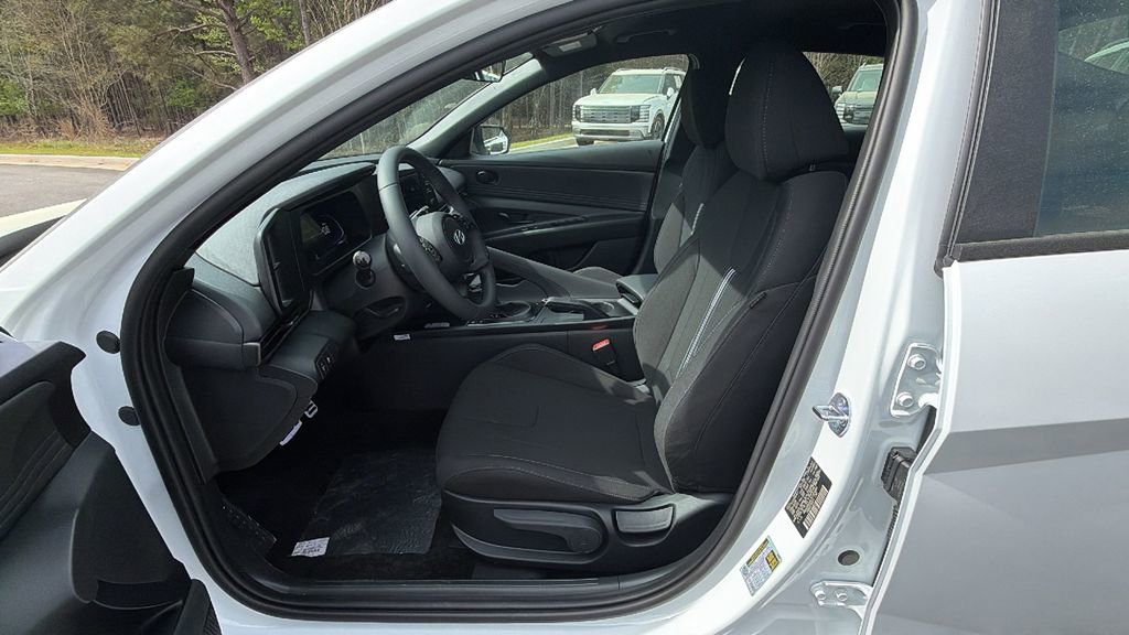 New 2026 Hyundai Elantra Sport image 9