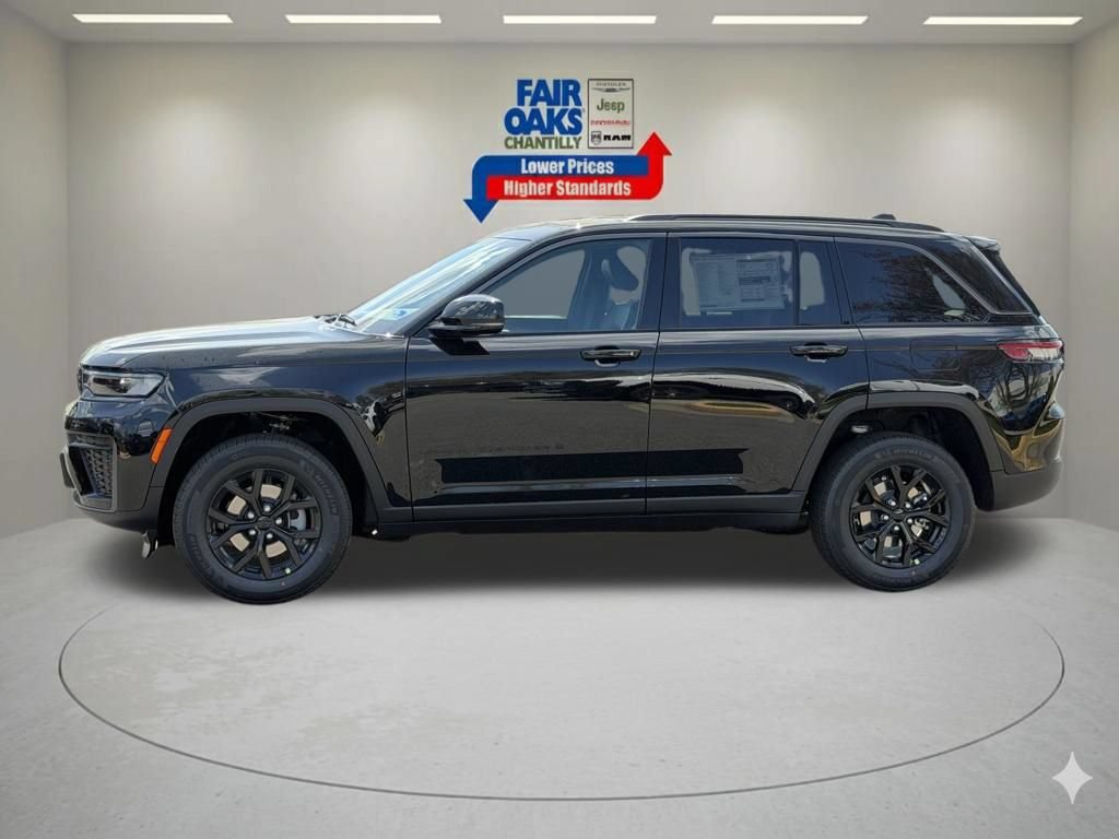 New 2026 Jeep Grand Cherokee Altitude AWD/4WD image 10