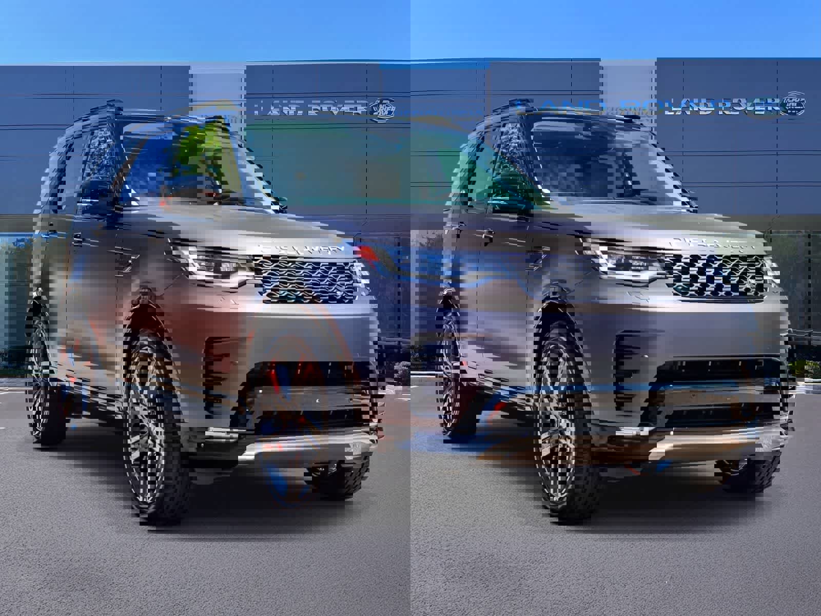 New 2026 Land Rover Discovery Limited Edition AWD/4WD image 3
