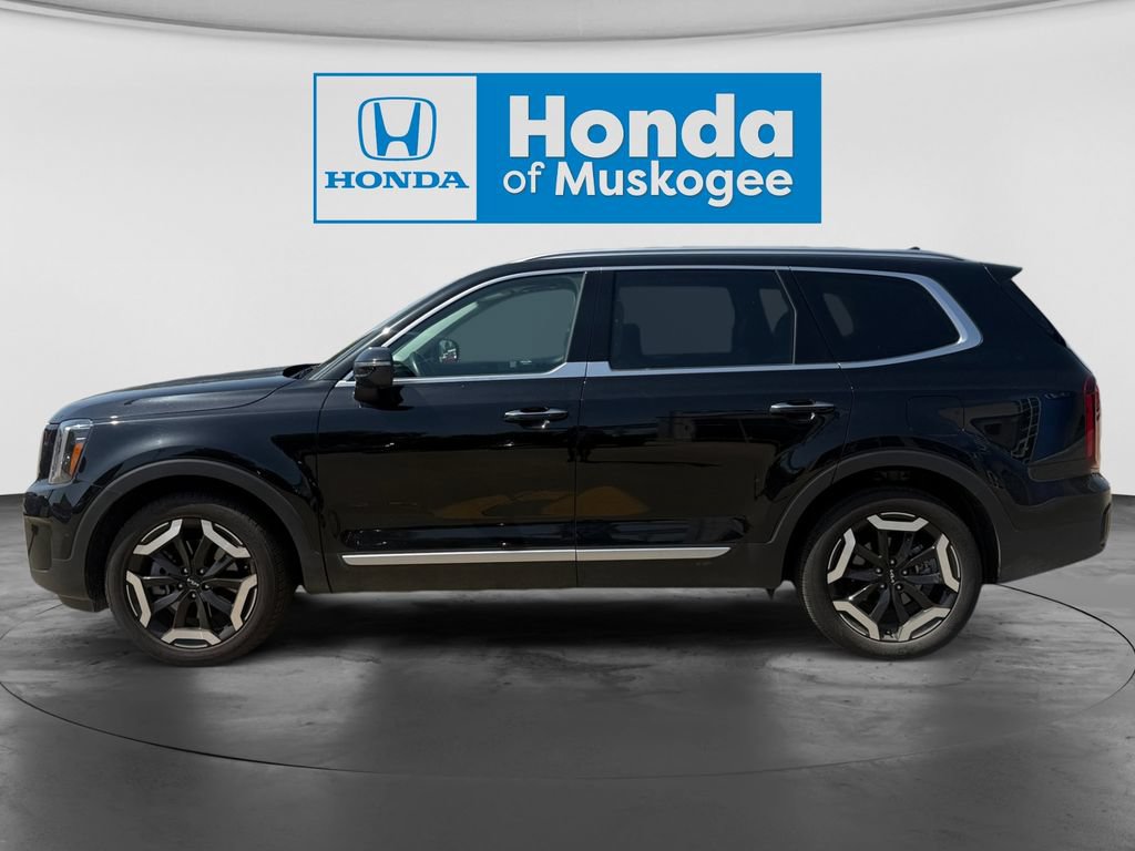 Used 2025 Kia Telluride S FWD image 8