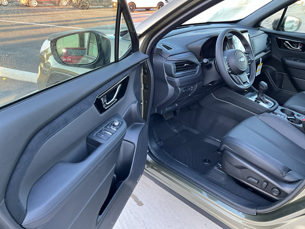 New 2025 Subaru Forester Limited image 12