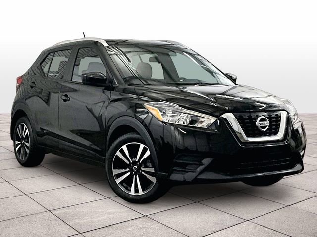 Used 2019 Nissan Kicks SV FWD image 2