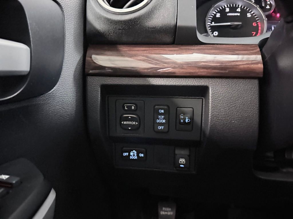 Used 2014 Toyota Tundra Limited image 23