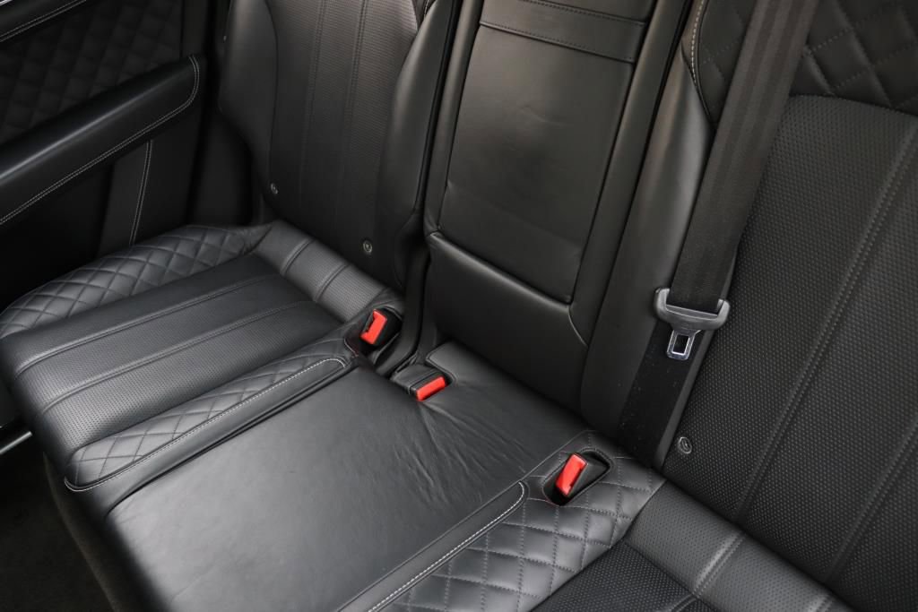 Used 2017 Bentley Bentayga image 74