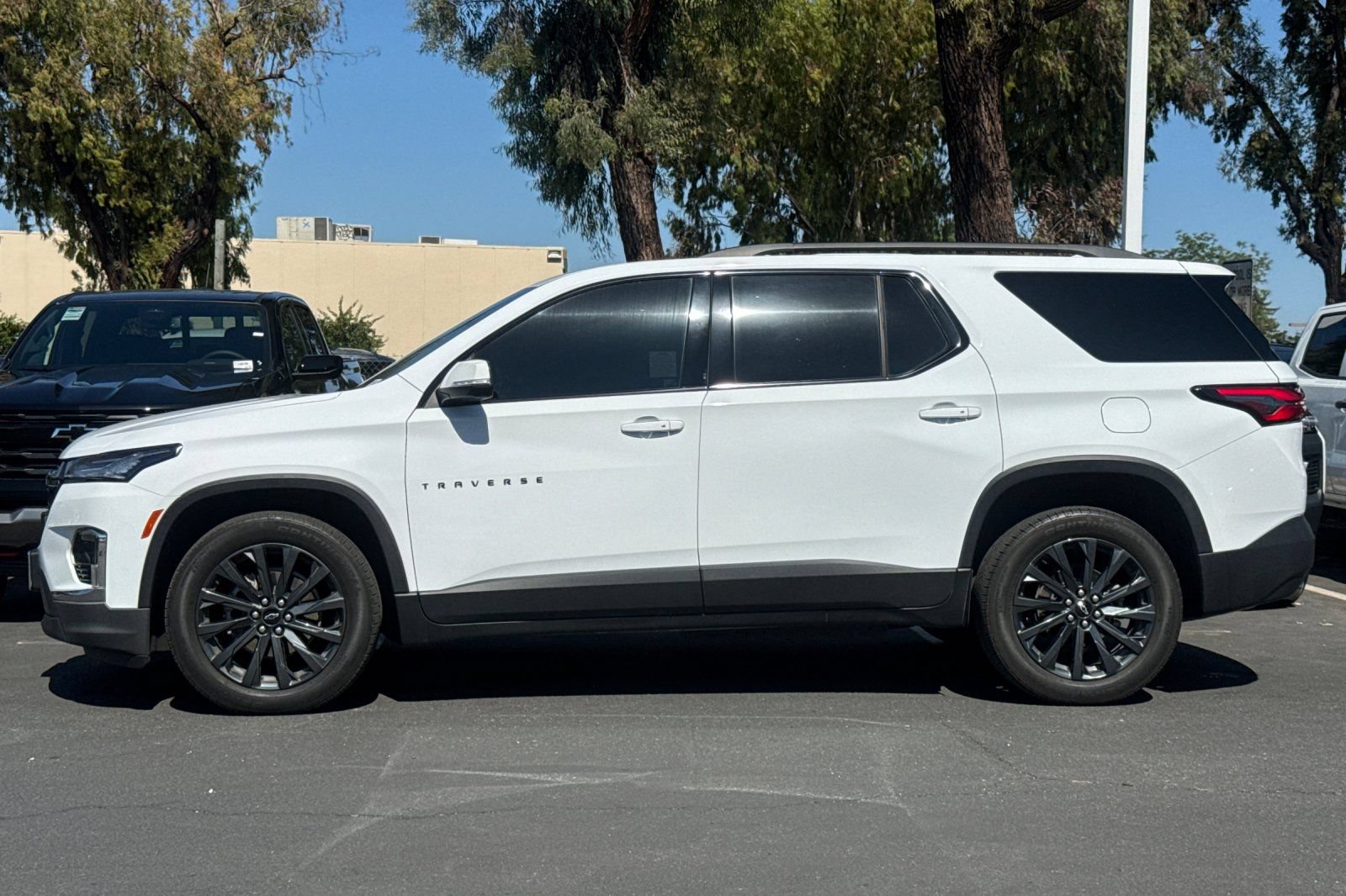 Used 2023 Chevrolet Traverse RS AWD/4WD image 8