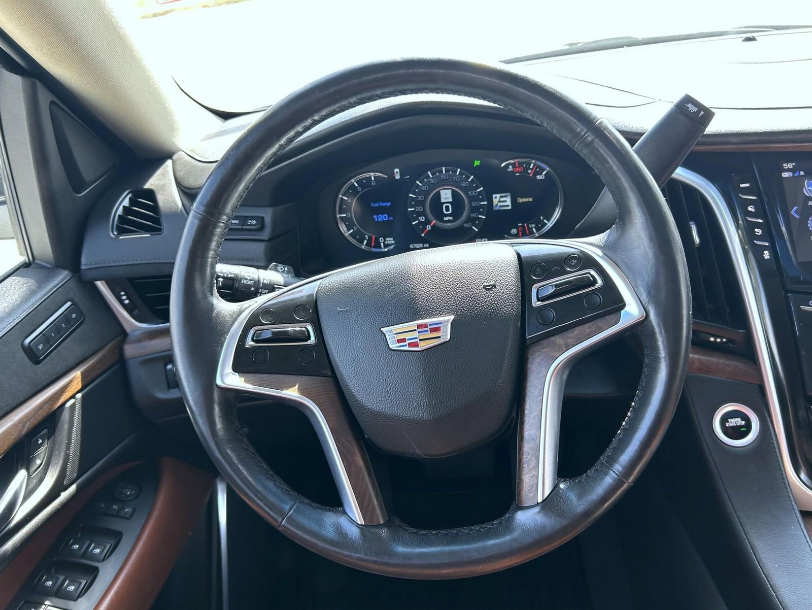 Used 2020 Cadillac Escalade ESV Premium Luxury image 14