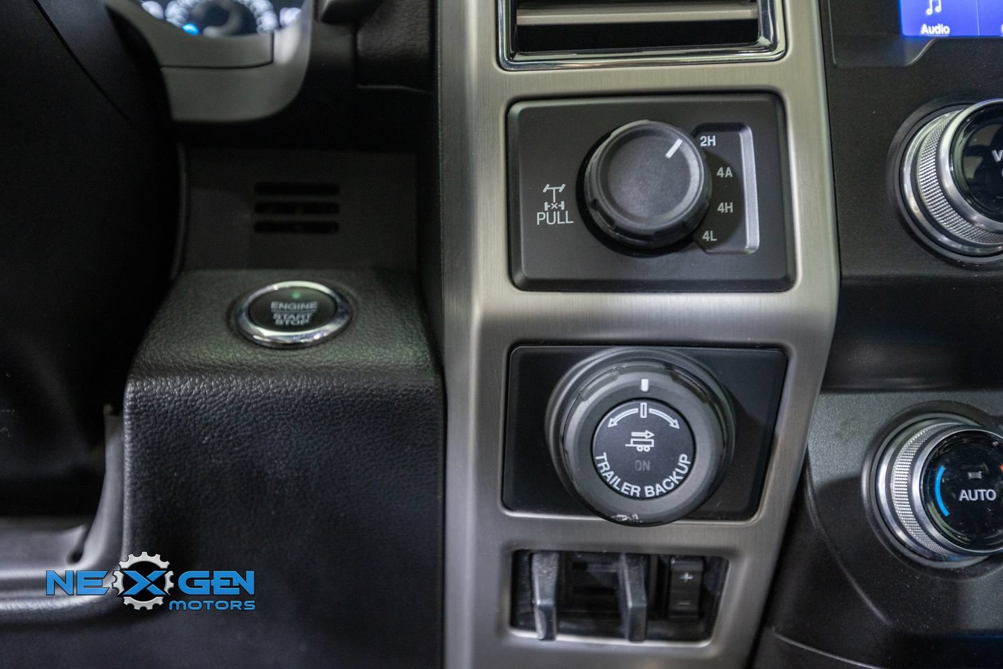 Used 2019 Ford F150 Platinum w/ Equipment Group 701A Luxury AWD/4WD image 26