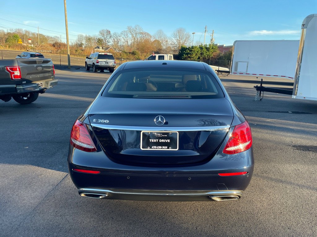 Used 2017 Mercedes-Benz E 300 image 5