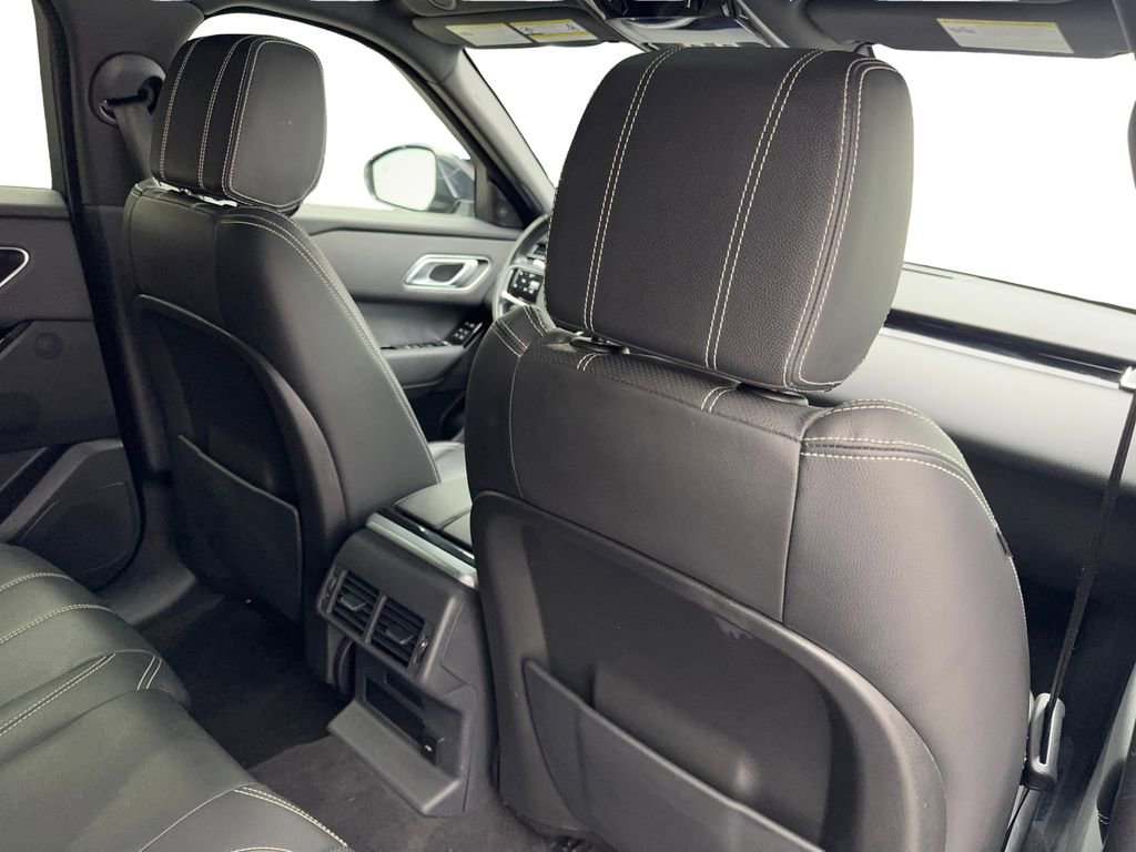 Used 2022 Land Rover Range Rover Velar R-Dynamic S image 41