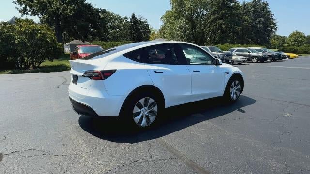Used 2023 Tesla Model Y Long Range AWD/4WD image 8