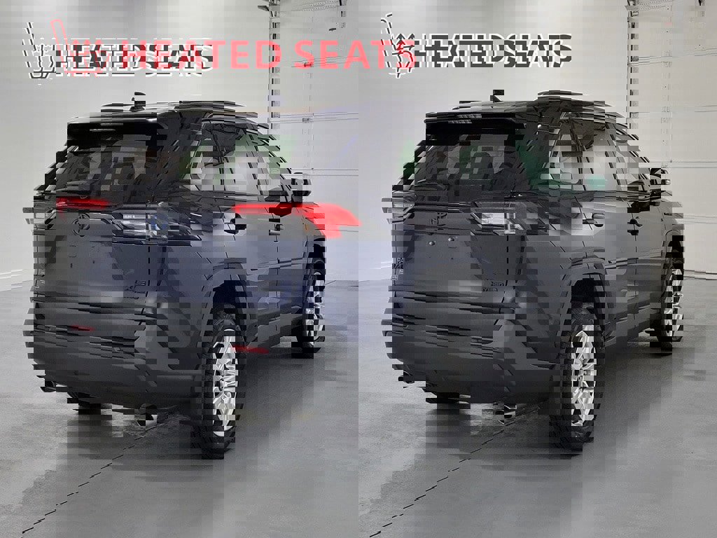 Used 2020 Toyota RAV4 XLE image 9