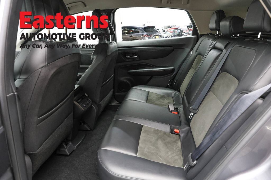 Used 2023 Nissan Ariya FWD image 21
