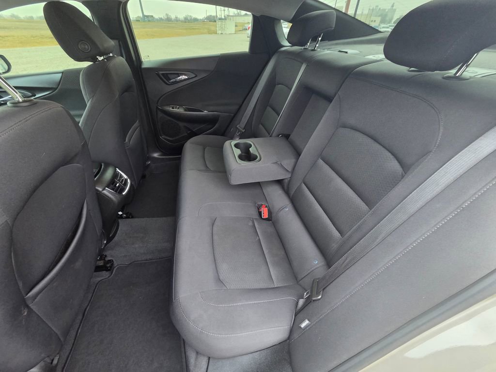 Used 2022 Chevrolet Malibu LT image 22