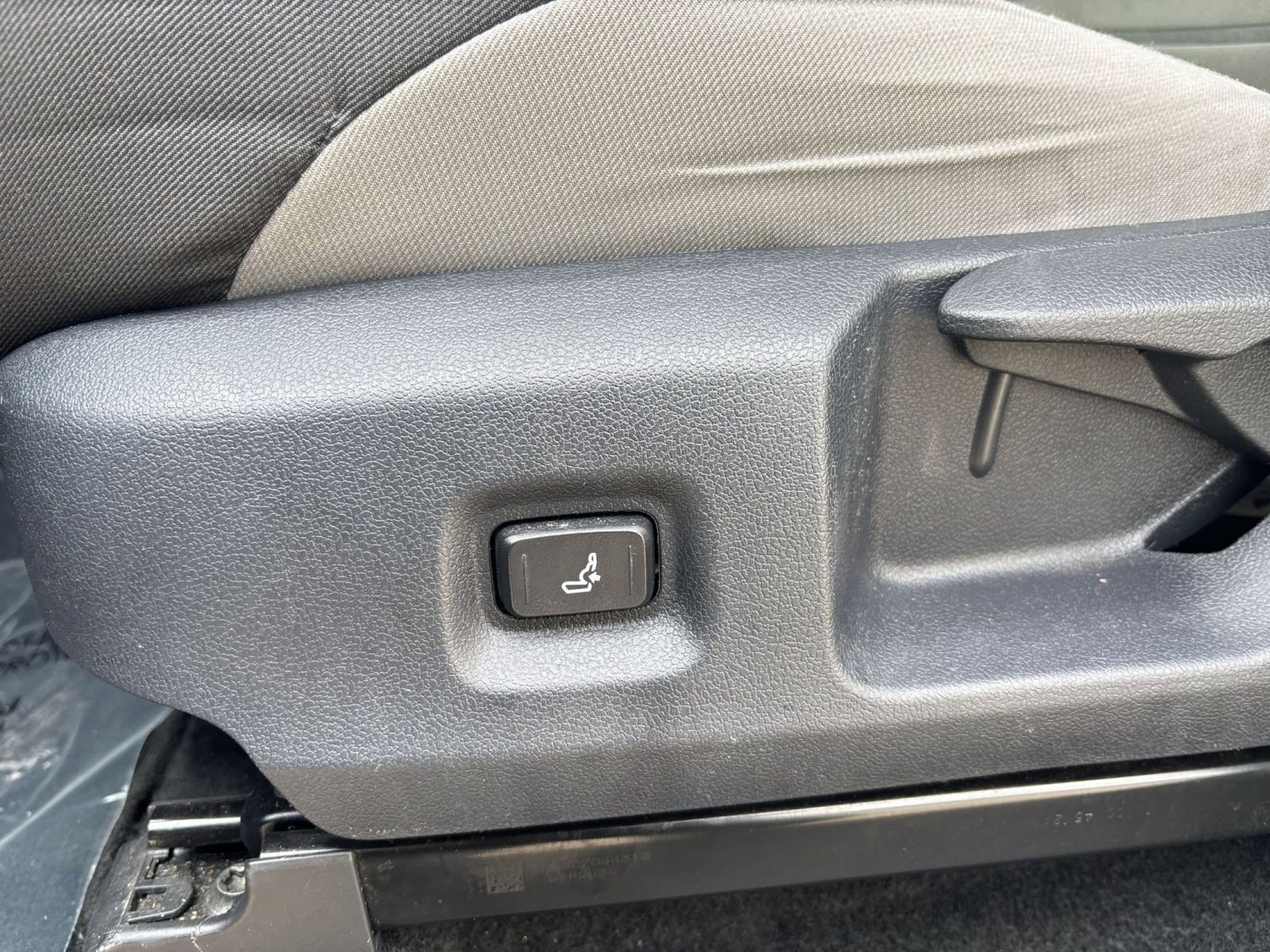 Used 2025 Toyota Tacoma SR image 23