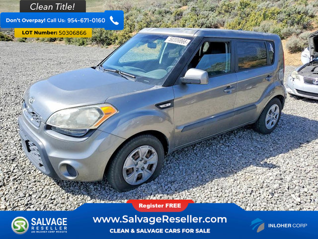 Used 2013 Kia Soul FWD image 1
