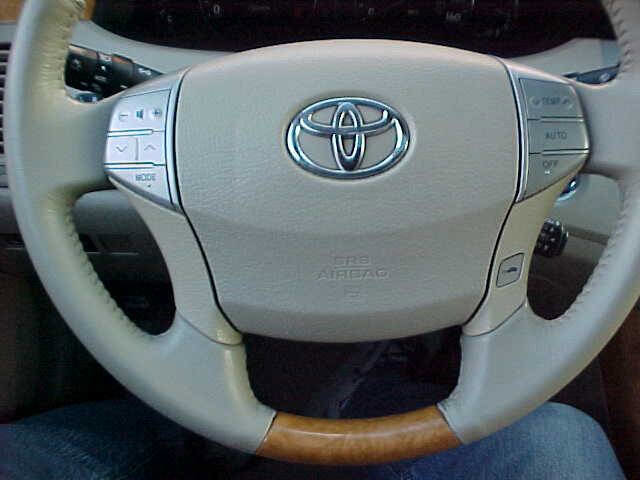 Used 2006 Toyota Avalon Limited image 32