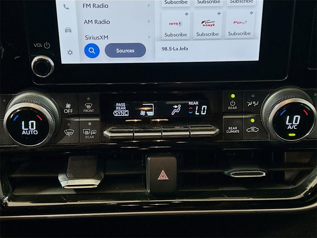 Used 2023 Toyota Highlander XLE image 13