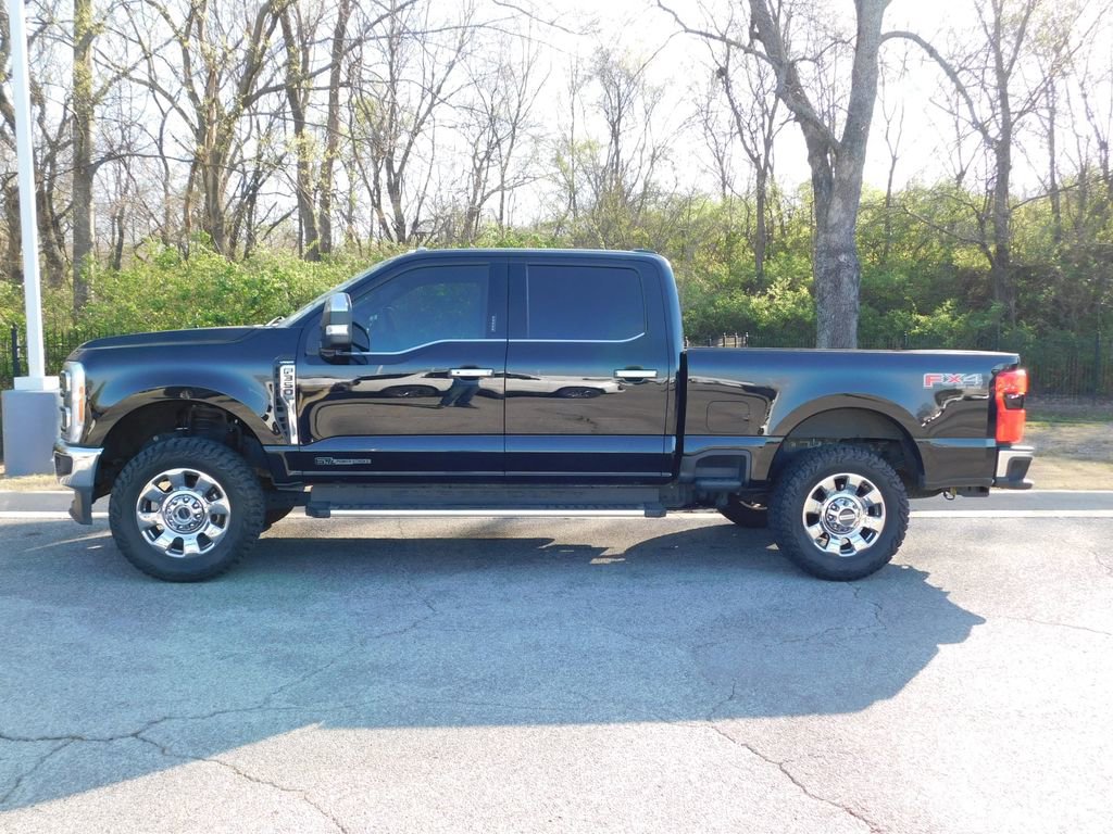 Used 2023 Ford F350 Lariat w/ Chrome Package image 2