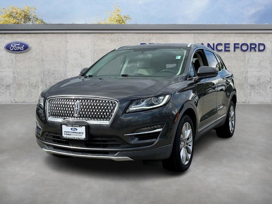 Used 2019 Lincoln MKC Select w/ Select Plus Package image 2