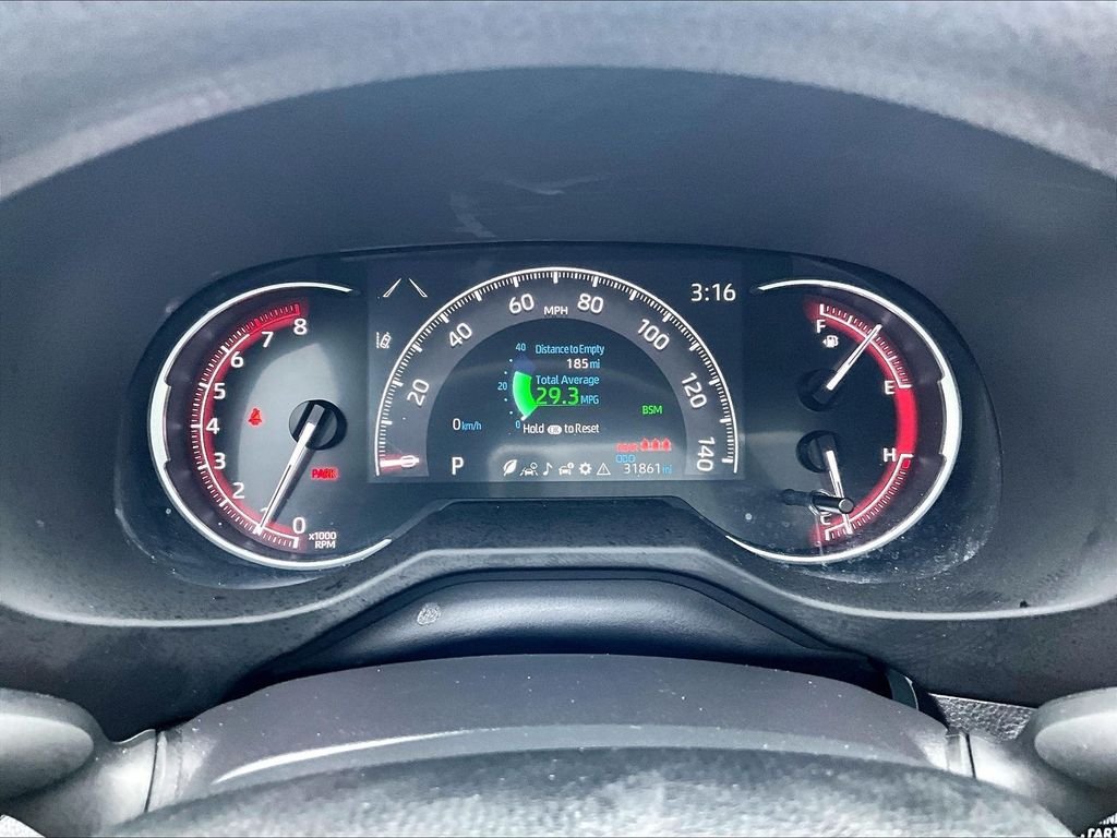 Used 2025 Toyota RAV4 XLE AWD/4WD image 25