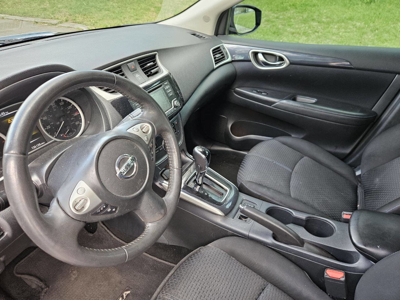 Used 2018 Nissan Sentra SR image 11