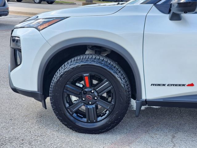 Certified 2025 Nissan Rogue SV AWD/4WD image 5