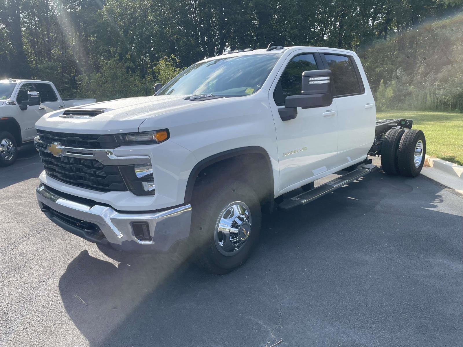 New 2026 Chevrolet Silverado 3500 LT w/ Convenience Package image 10