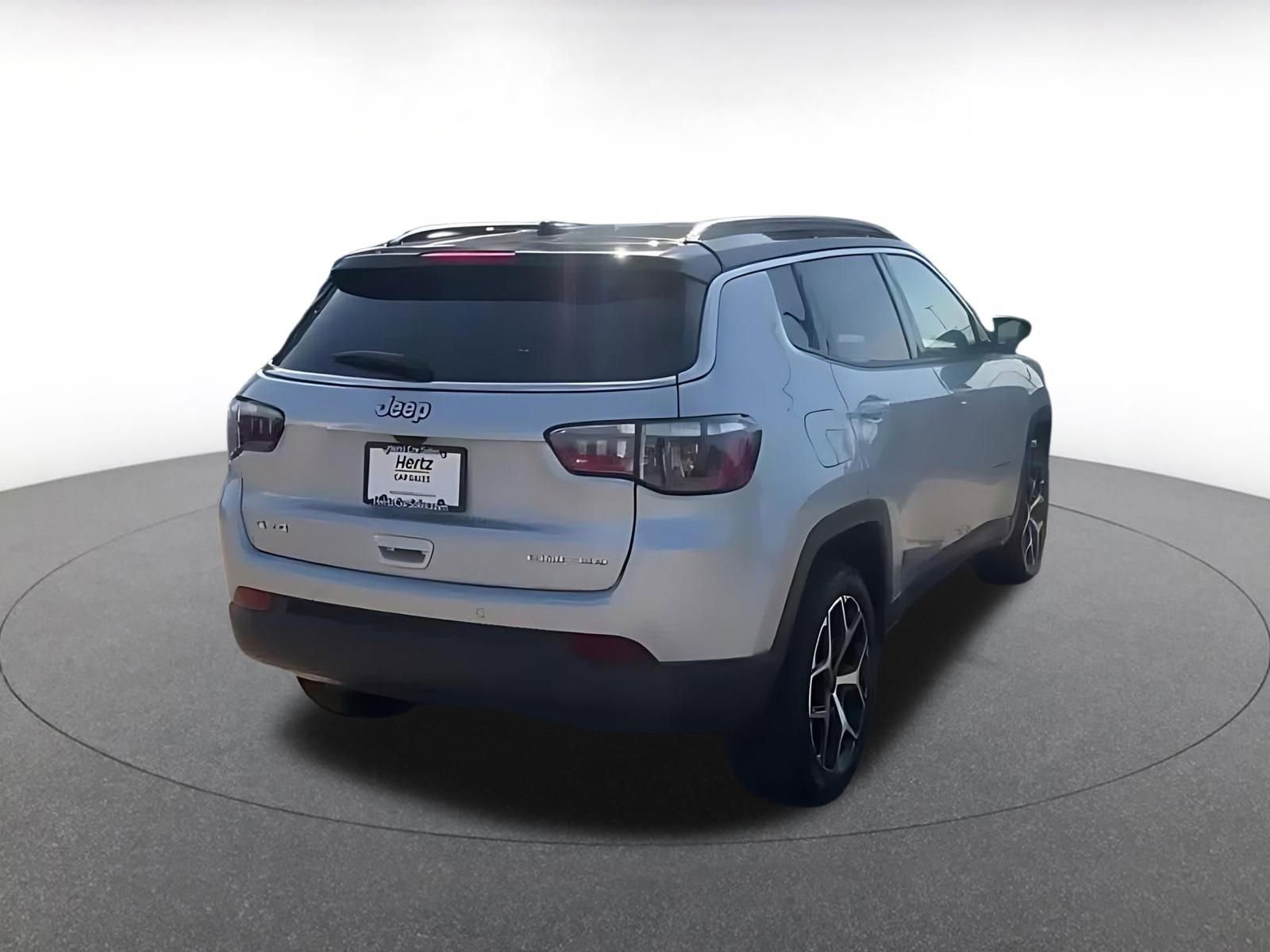 Used 2025 Jeep Compass Limited AWD/4WD image 15