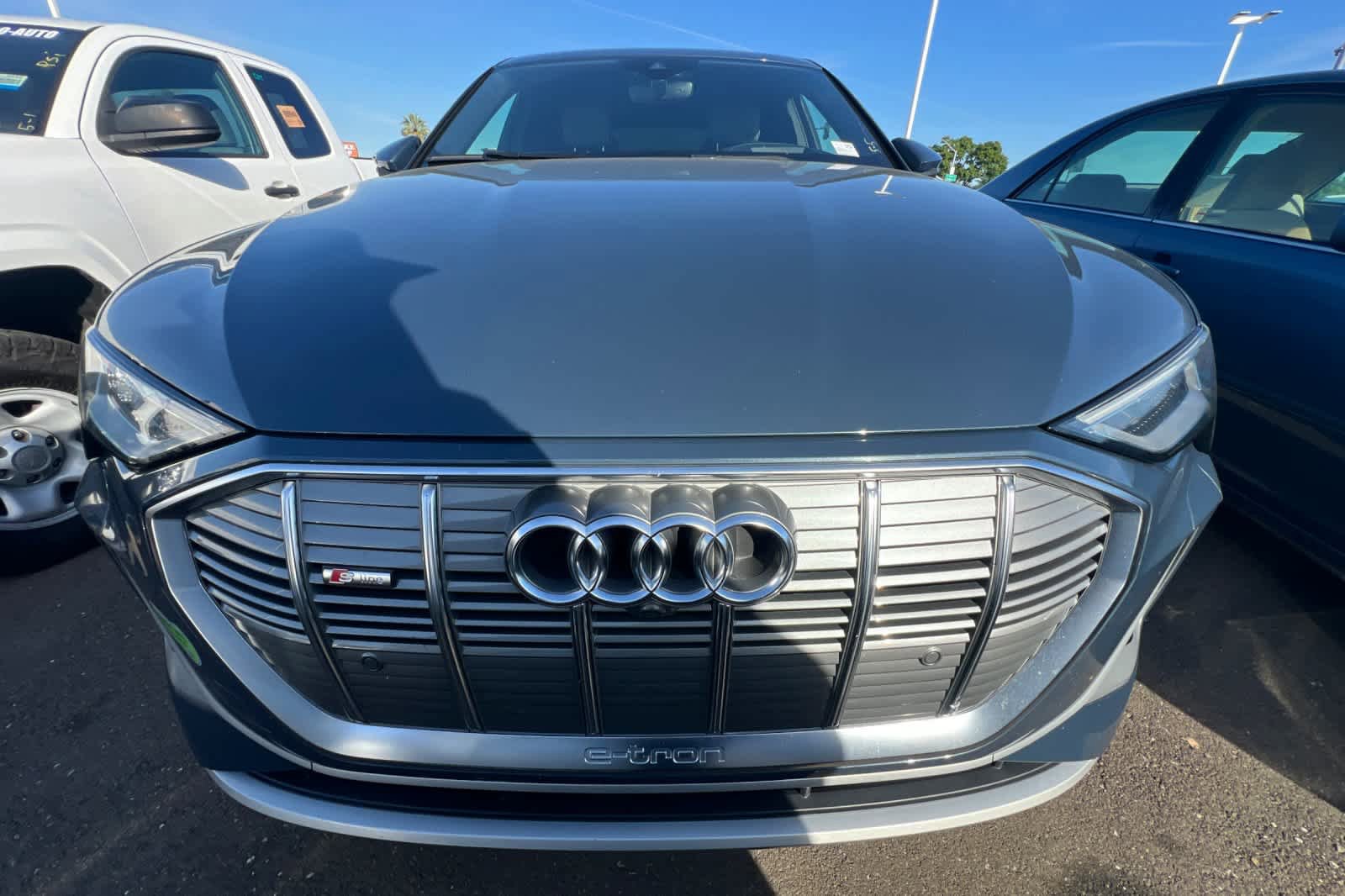 Used 2020 Audi e-tron Prestige AWD/4WD image 2
