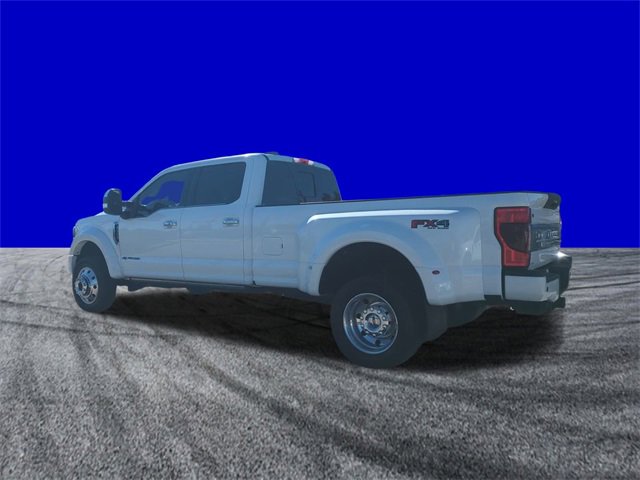 Certified 2022 Ford F450 Platinum w/ FX4 Off-Road Package image 5