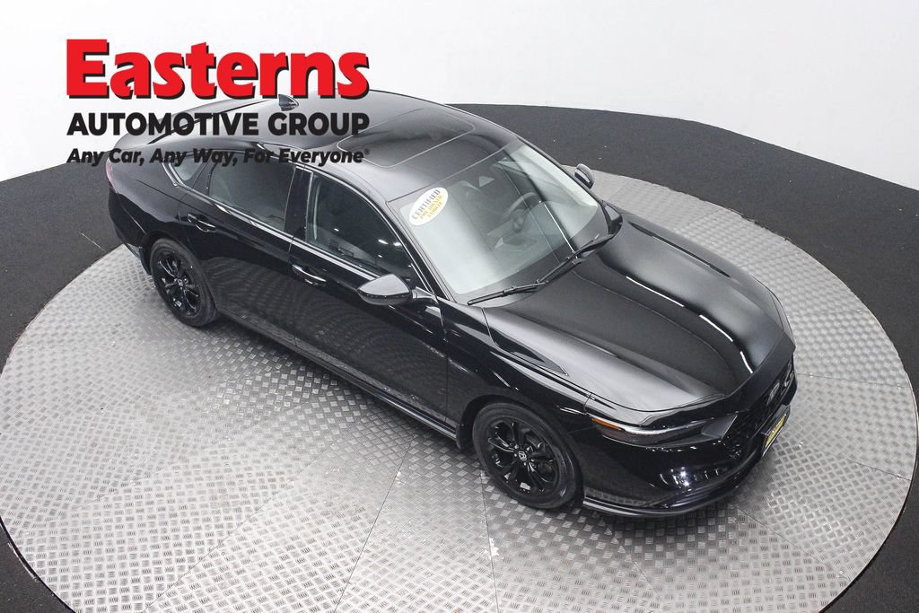 Used 2025 Honda Accord SE image 3