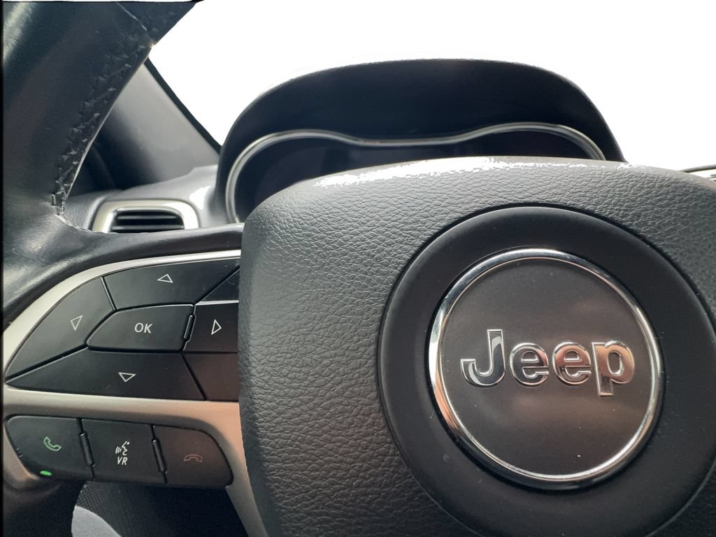 Used 2019 Jeep Grand Cherokee Limited RWD image 39