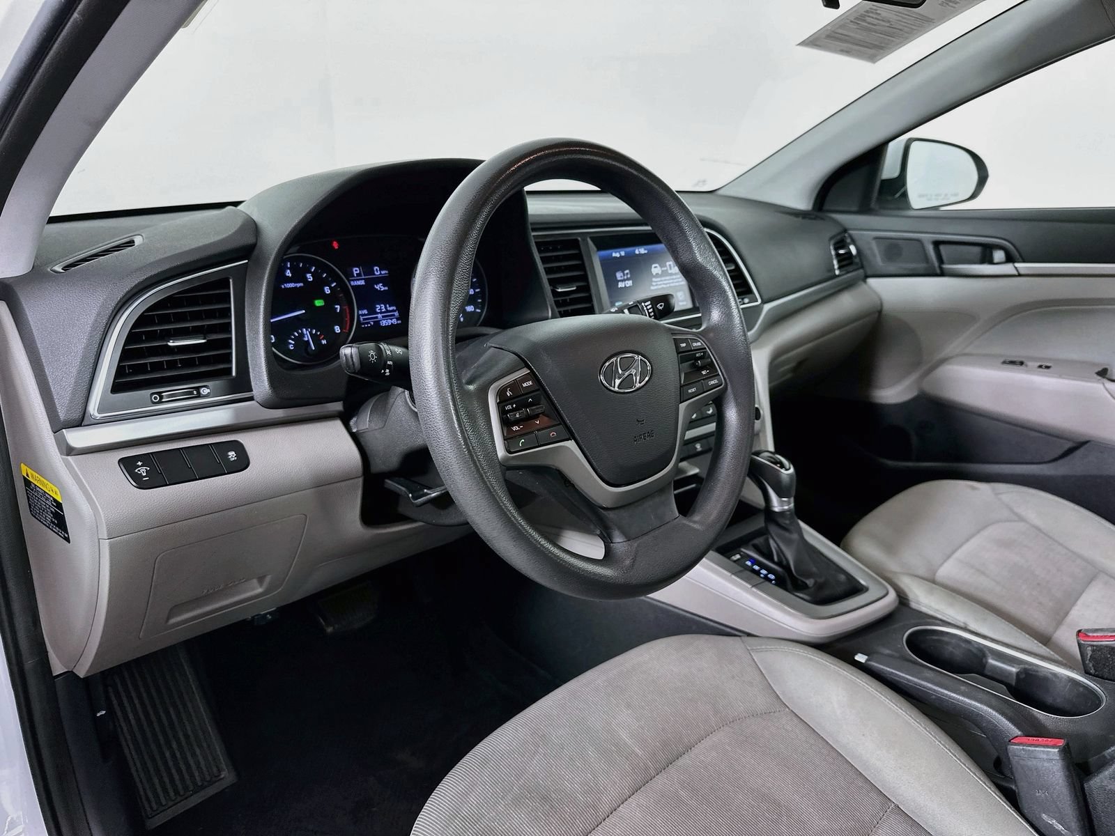Used 2017 Hyundai Elantra SE FWD image 10