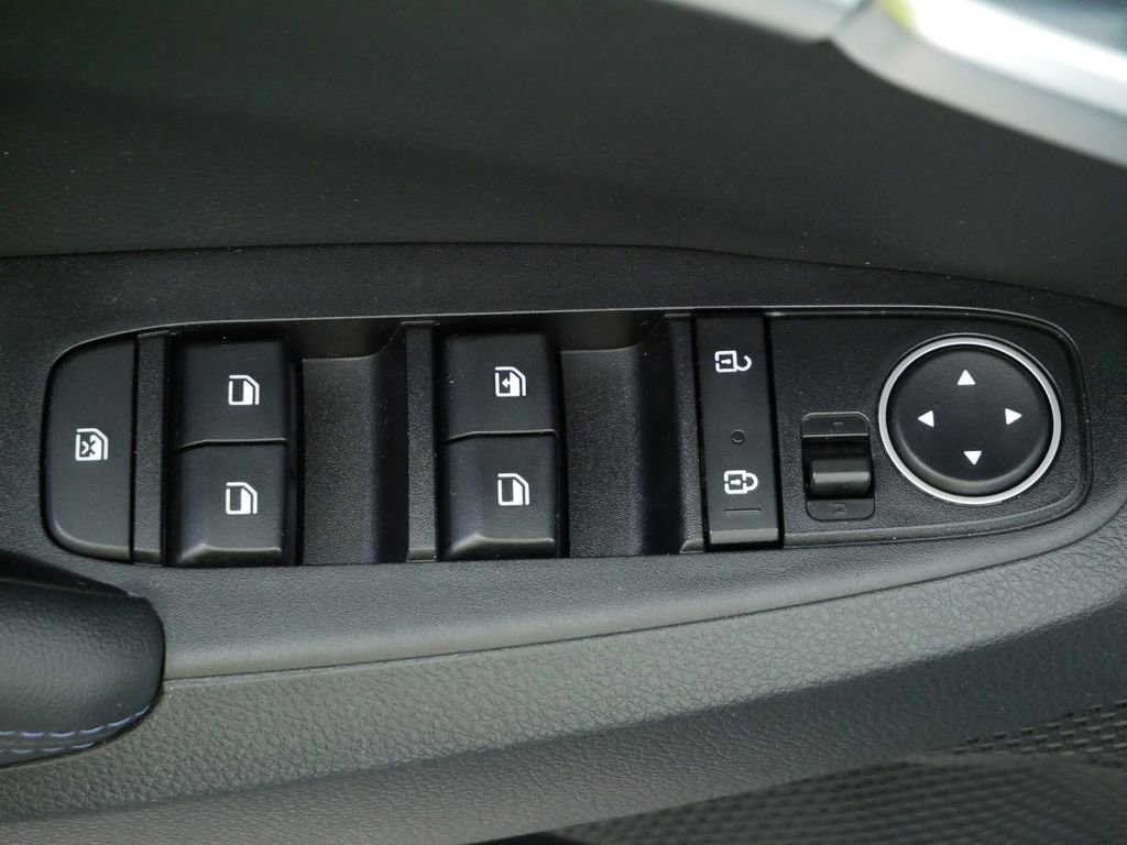 Certified 2023 Kia Seltos S image 21