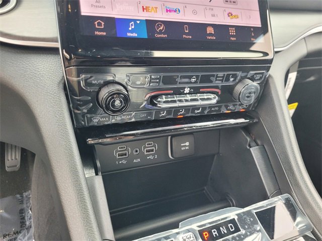 New 2025 Jeep Grand Cherokee Limited image 23