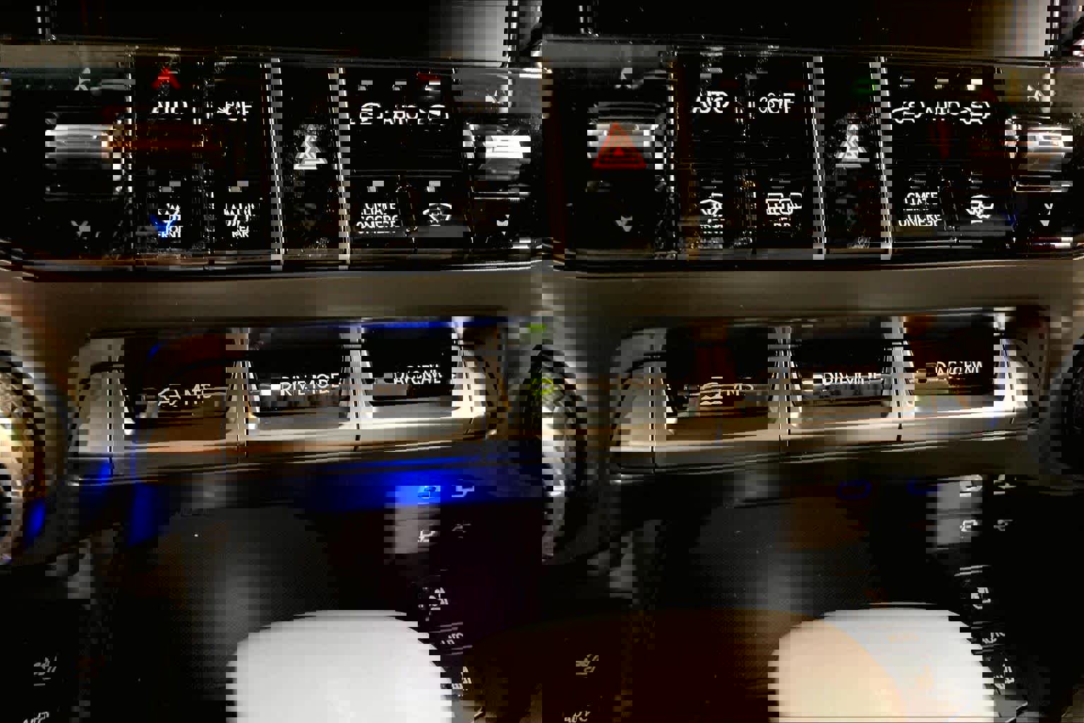 New 2026 Lexus LX 600 4WD w/ Luxury Package image 20