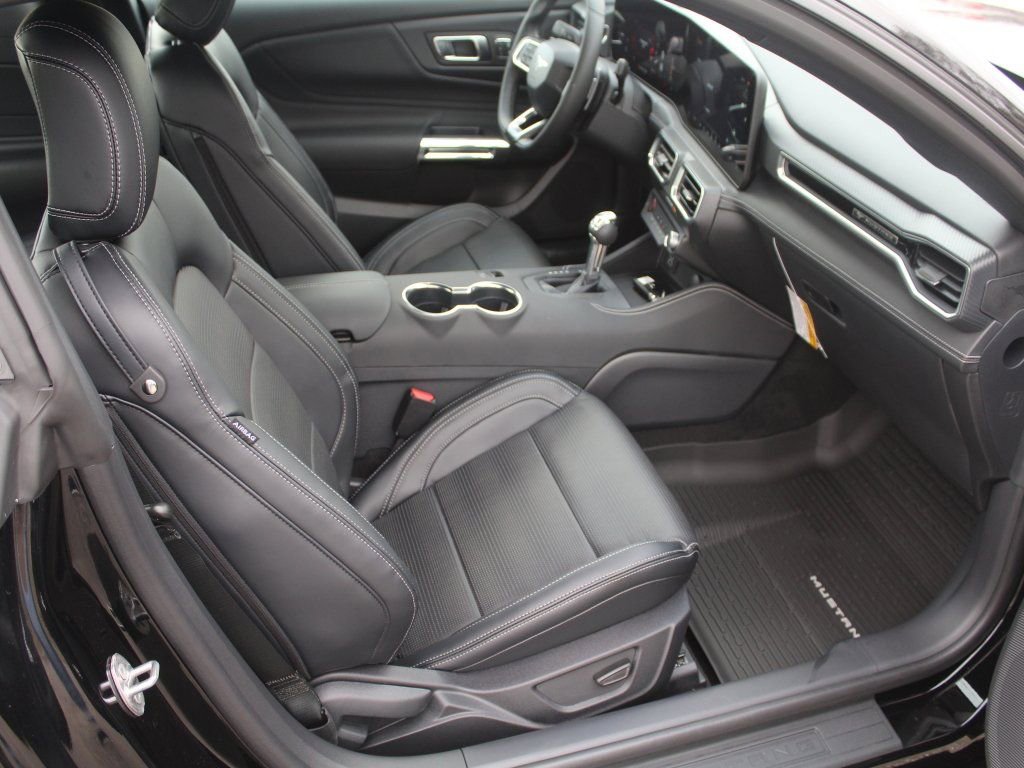 New 2026 Ford Mustang GT Premium image 4