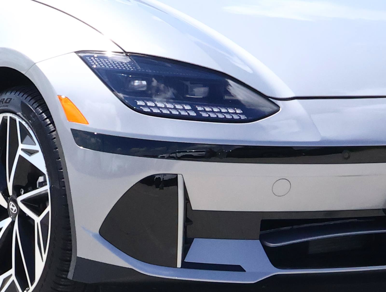 Used 2025 Hyundai Ioniq 6 SEL RWD image 7