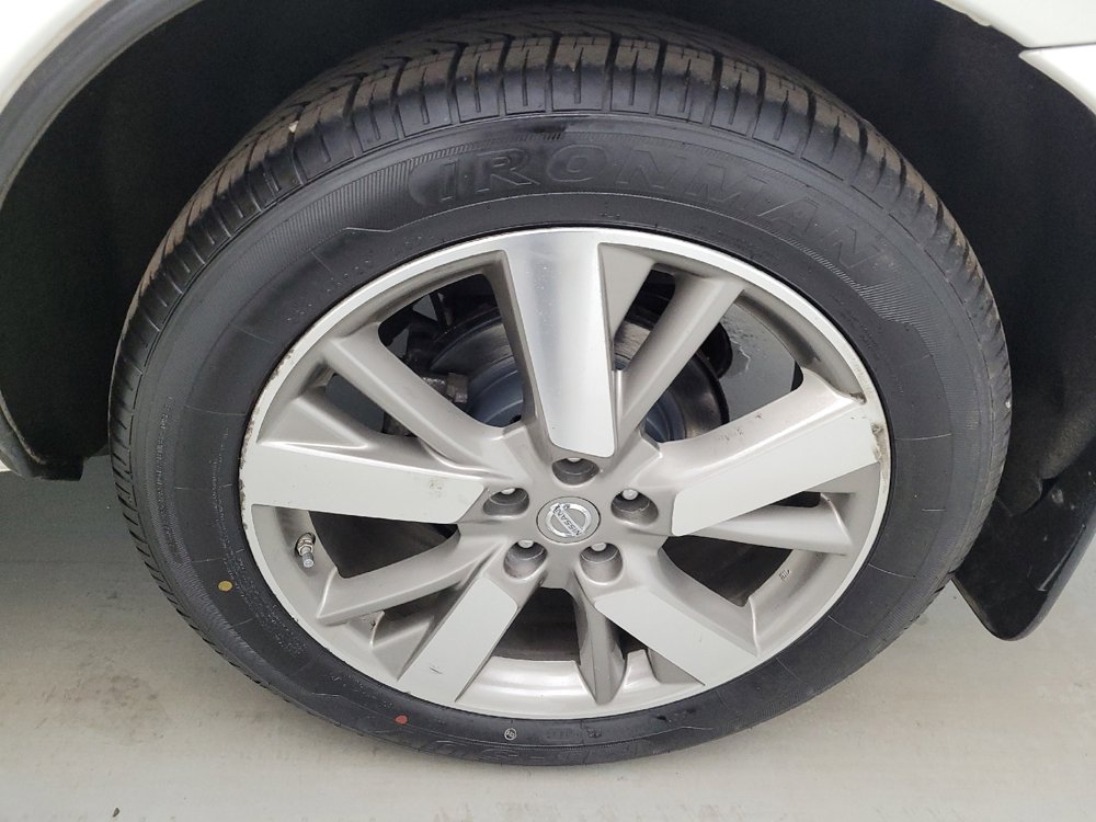 Used 2016 Nissan Pathfinder Platinum image 31