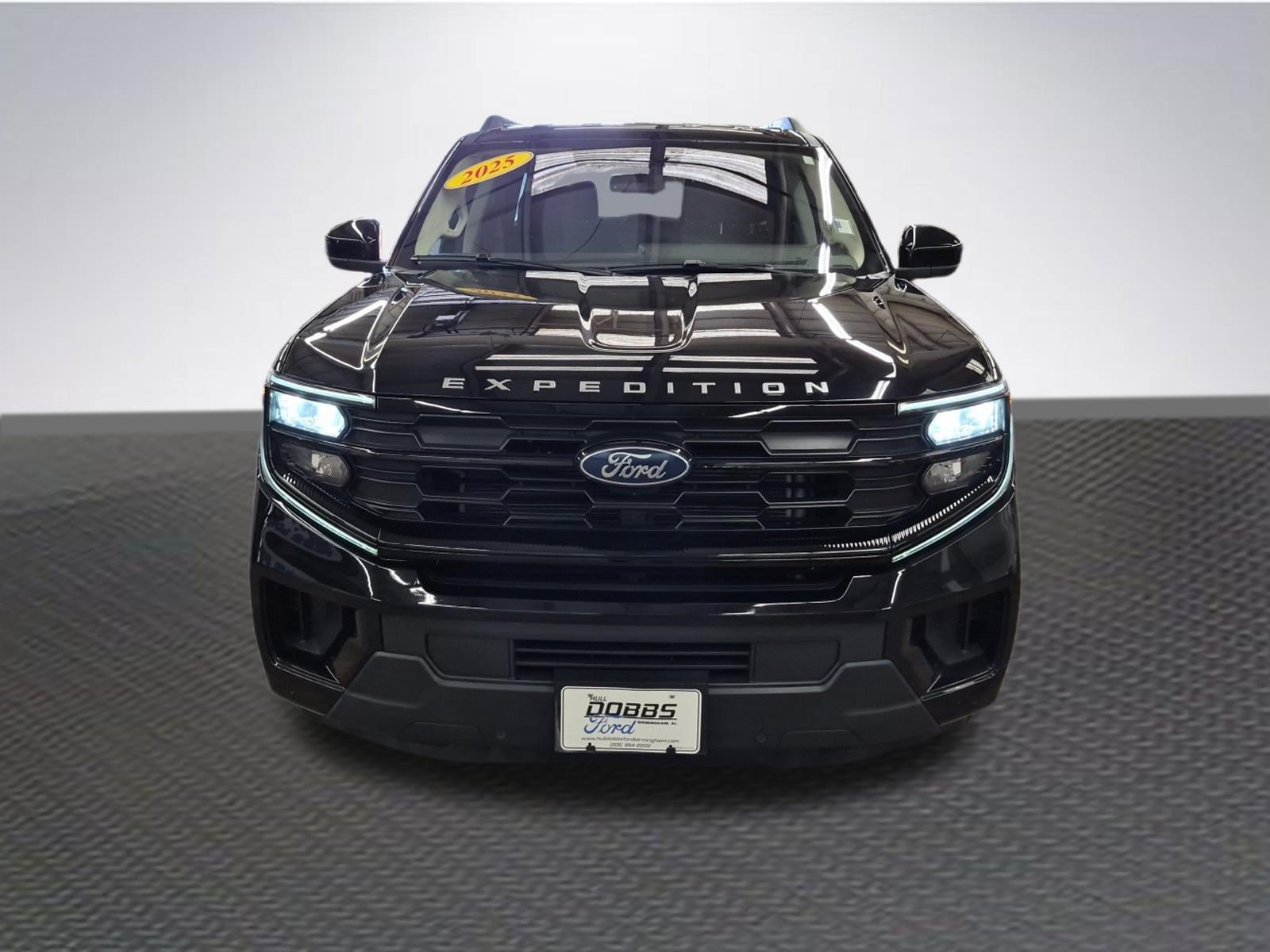 Certified 2025 Ford Expedition Max Active AWD/4WD image 3